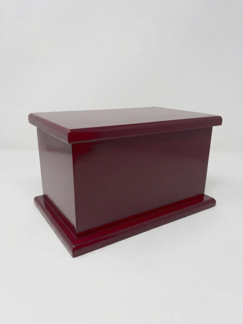 Burgundy Painted Memorial Urn detail